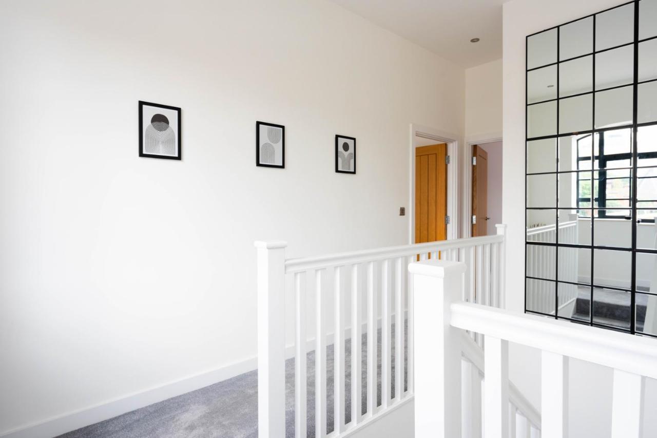Stunning Townhouse With Pool Table Villa Birmingham Kültér fotó