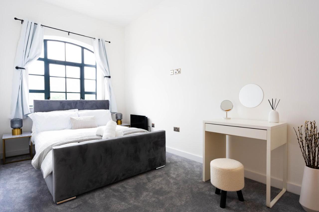 Stunning Townhouse With Pool Table Villa Birmingham Kültér fotó