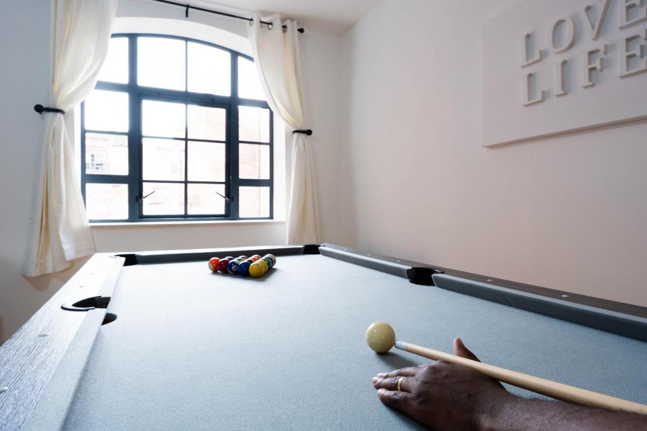 Stunning Townhouse With Pool Table Villa Birmingham Kültér fotó